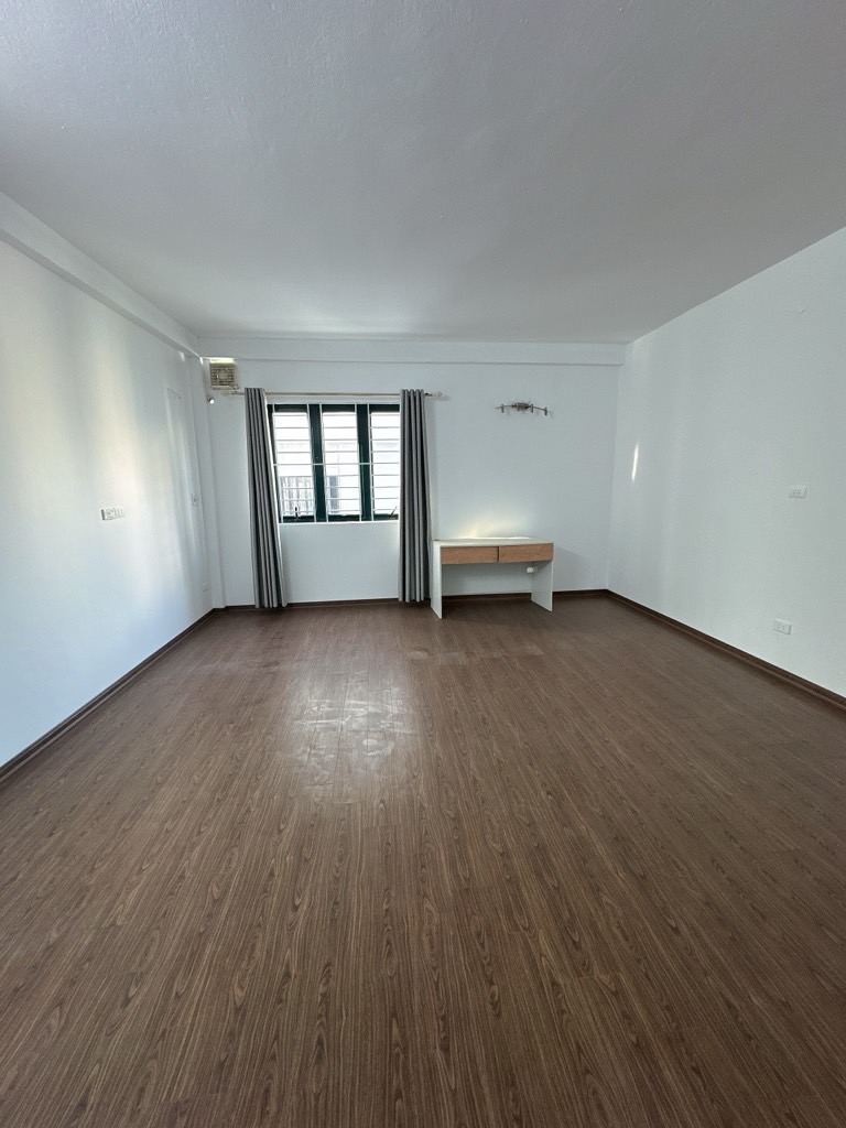 CHỈ 9X TỶ CÓ NGAY NHÀ NGỌC THỤY SIẾU ĐẸP - THOÁNG MÁT - DÂN XÂY CHẮC CHẮN